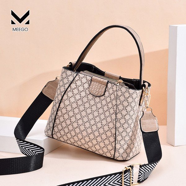 https://efashion.vn/wp-content/uploads/2018/11/1-194.jpg