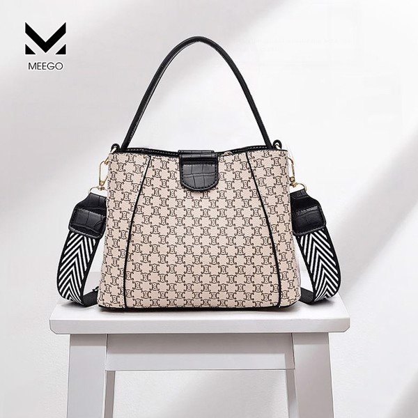 https://efashion.vn/wp-content/uploads/2018/11/2-197.jpg